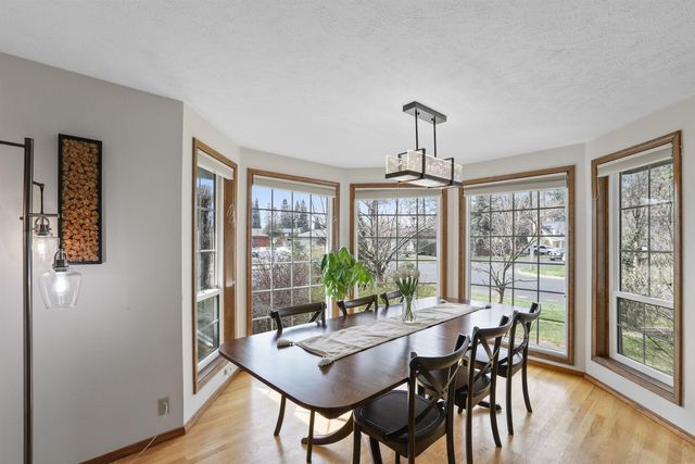 9908 N Glenwood Dr, Spokane, WA 99208