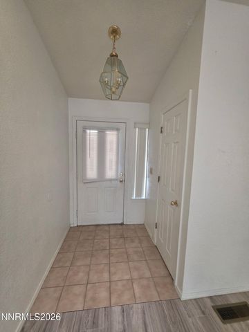 991 Sunnycrest Drive, Carson City, NV 89705