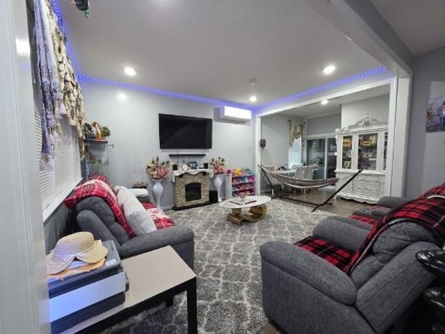 151 LINDEN AVE, Jc, Greenville, NJ 07305