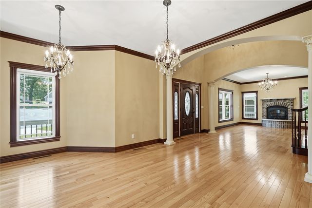 838 Augusta Court SE, Cedar Rapids, IA 52302