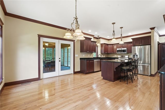 838 Augusta Court SE, Cedar Rapids, IA 52302