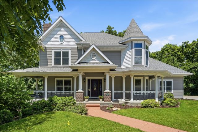 838 Augusta Court SE, Cedar Rapids, IA 52302