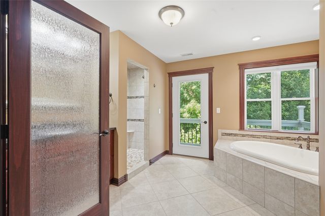 838 Augusta Court SE, Cedar Rapids, IA 52302
