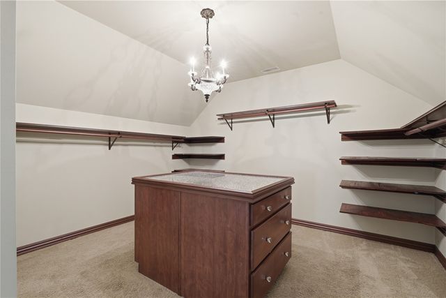 838 Augusta Court SE, Cedar Rapids, IA 52302