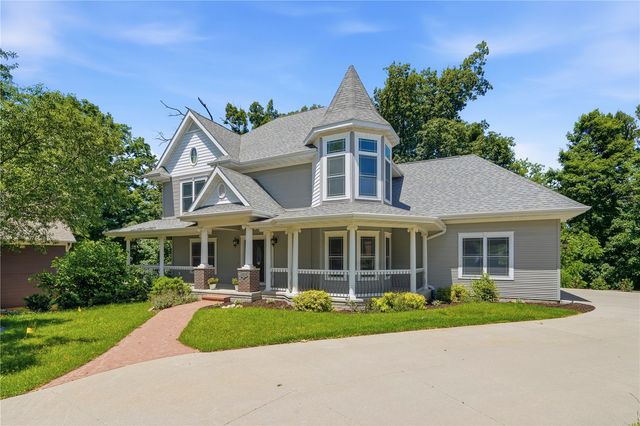 838 Augusta Court SE, Cedar Rapids, IA 52302