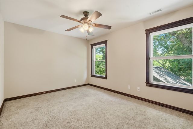 838 Augusta Court SE, Cedar Rapids, IA 52302