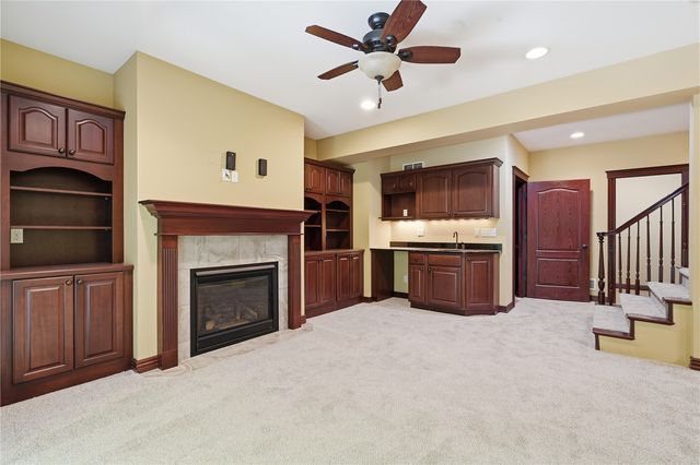838 Augusta Court SE, Cedar Rapids, IA 52302