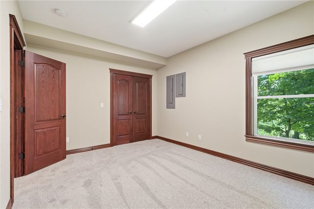 838 Augusta Court SE, Cedar Rapids, IA 52302