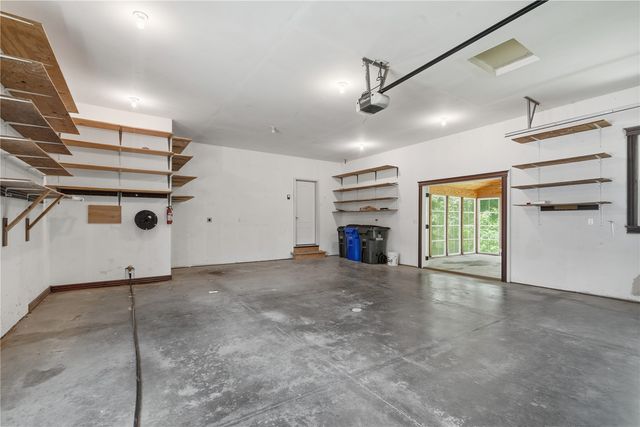 838 Augusta Court SE, Cedar Rapids, IA 52302