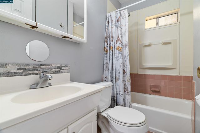 2831 Almond Street, Martinez, CA 94553