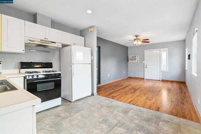 2831 Almond Street, Martinez, CA 94553