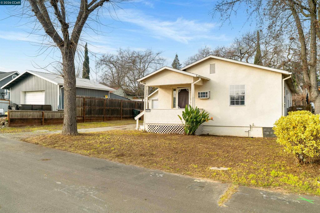 2831 Almond Street, Martinez, CA 94553