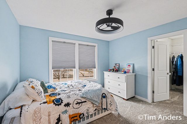 7328 Old Mission Drive NE, Rockford, MI 49341