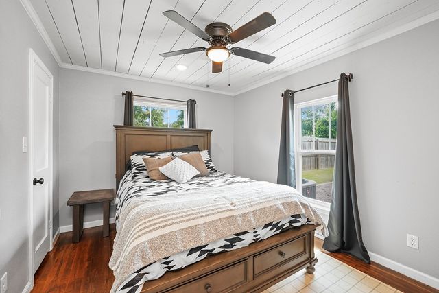 411 Dewitt Street, Collinsville, TX 76233