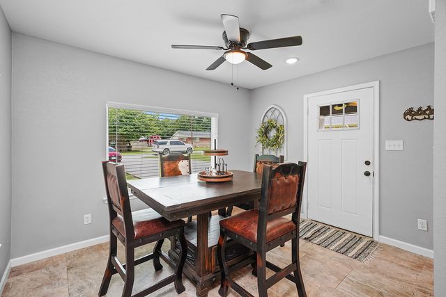 411 Dewitt Street, Collinsville, TX 76233