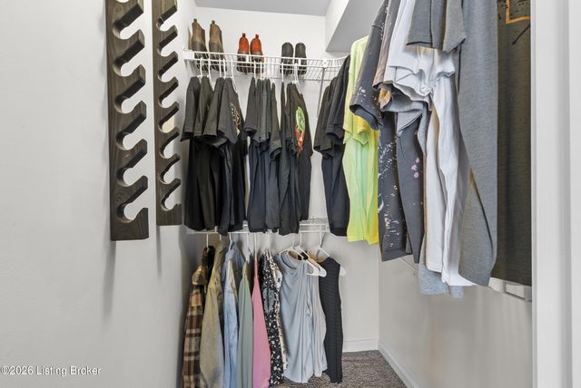 6609 Glastonburg Ln, Louisville, KY 40291