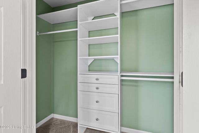 6609 Glastonburg Ln, Louisville, KY 40291