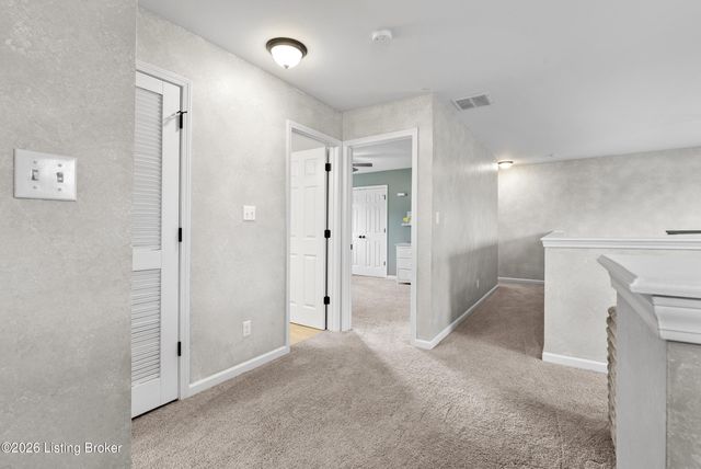 6609 Glastonburg Ln, Louisville, KY 40291