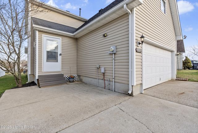 6609 Glastonburg Ln, Louisville, KY 40291