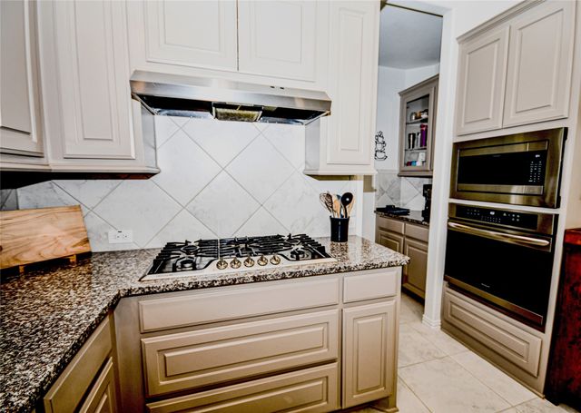 4305 Curlew Lane, Garland, TX 75043