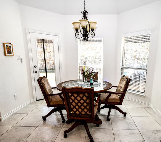 4305 Curlew Lane, Garland, TX 75043