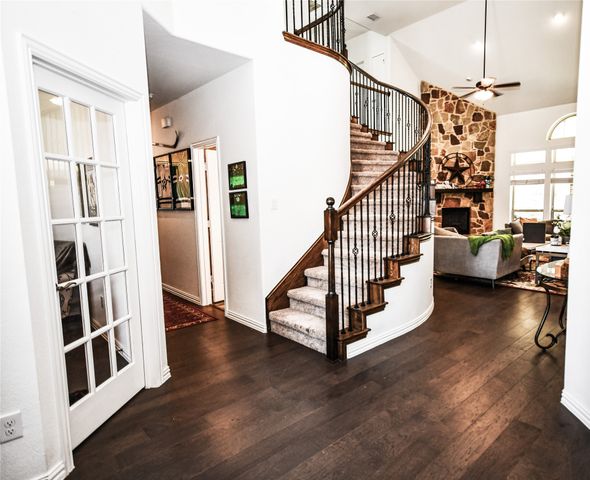 4305 Curlew Lane, Garland, TX 75043