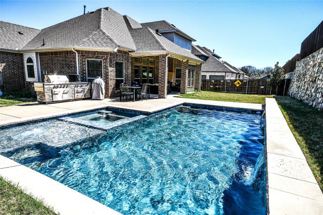 4305 Curlew Lane, Garland, TX 75043