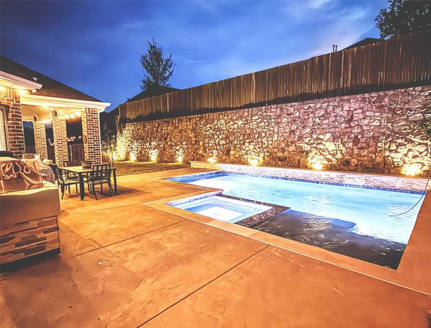 4305 Curlew Lane, Garland, TX 75043