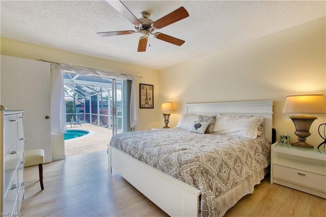 318 SE 33rd TER, Cape Coral, FL 33904