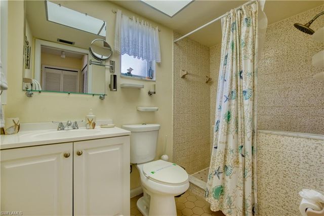 318 SE 33rd TER, Cape Coral, FL 33904