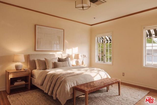 8233 Roxbury Road, Los Angeles, CA 90069