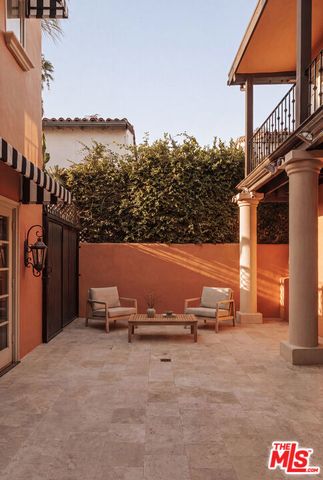 8233 Roxbury Road, Los Angeles, CA 90069