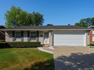 14127 Ramblewood Street, Livonia, MI 48154