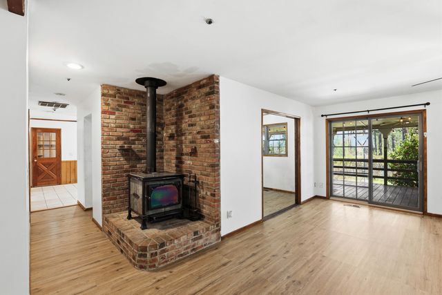 301 Red Spur Drive, Grants Pass, OR 97527