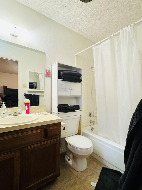 Image 6 of property listing at 1126 Cyndi Lane, San Angelo, TX 76903