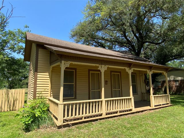516 S Mckinney Street, Mexia, TX 76667
