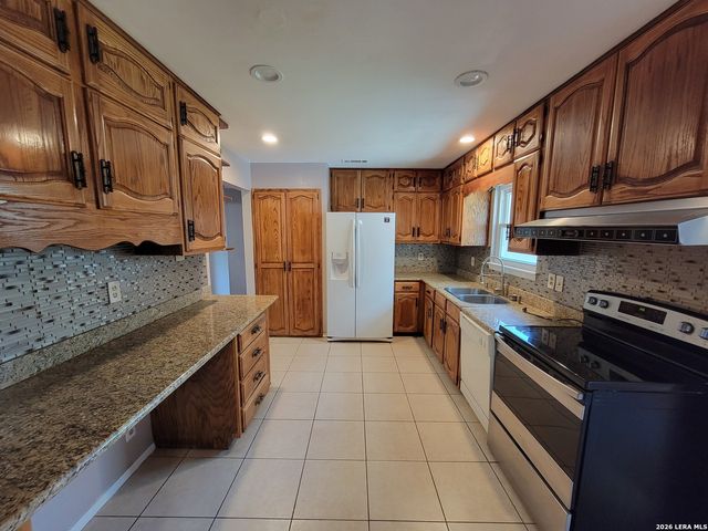 1060 Richmond, Schertz, TX 78154