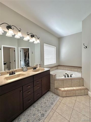 412 Cottage Grove Drive, Wentzville, MO 63385