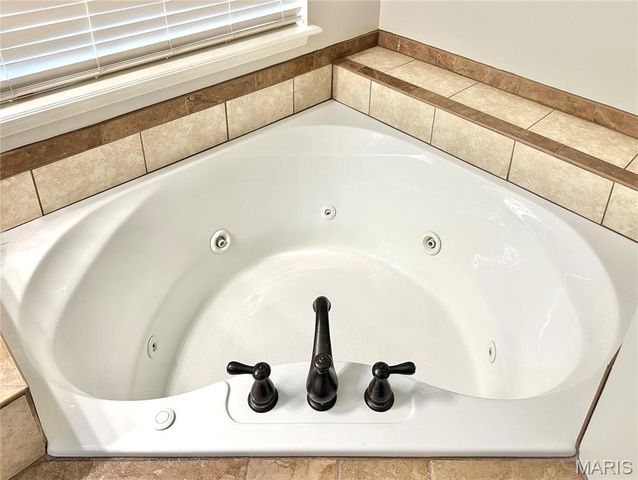 412 Cottage Grove Drive, Wentzville, MO 63385