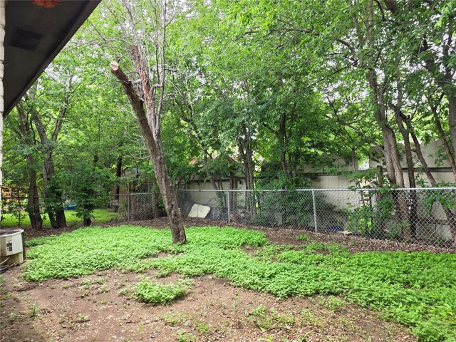 1811 Magnolia DR B, Round Rock, TX 78664