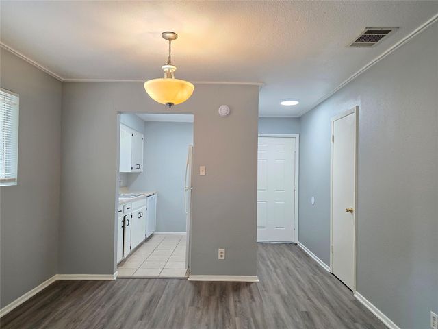 1811 Magnolia DR B, Round Rock, TX 78664