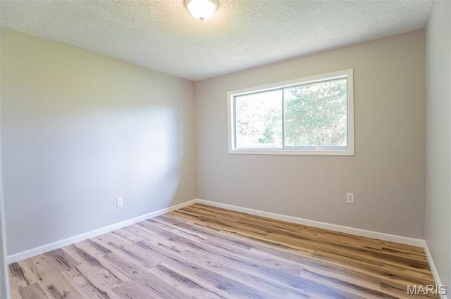 13750 State Route F, Rolla, MO 65401