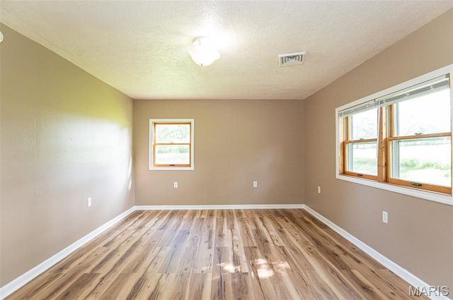 13750 State Route F, Rolla, MO 65401