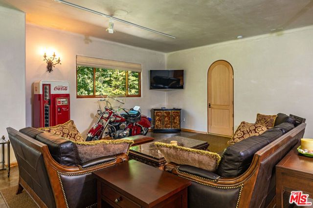 6405 Bonsall Drive, Malibu, CA 90265