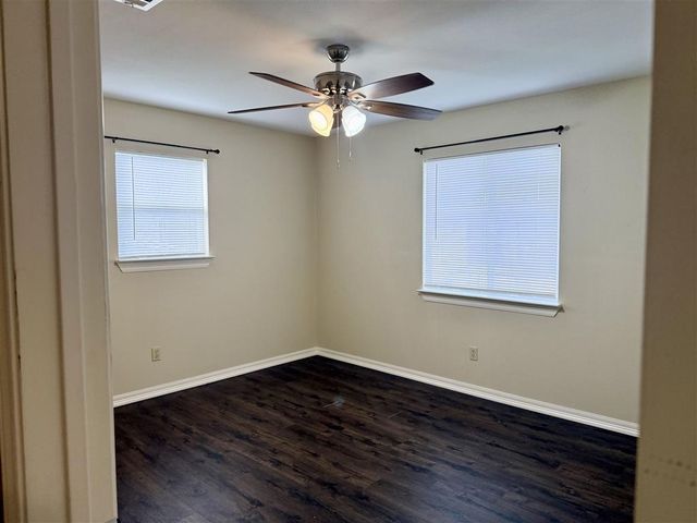 207 N Goodman Road, Lake Charles, LA 70615