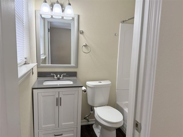 207 N Goodman Road, Lake Charles, LA 70615