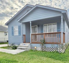 207 N Goodman Road, Lake Charles, LA 70615