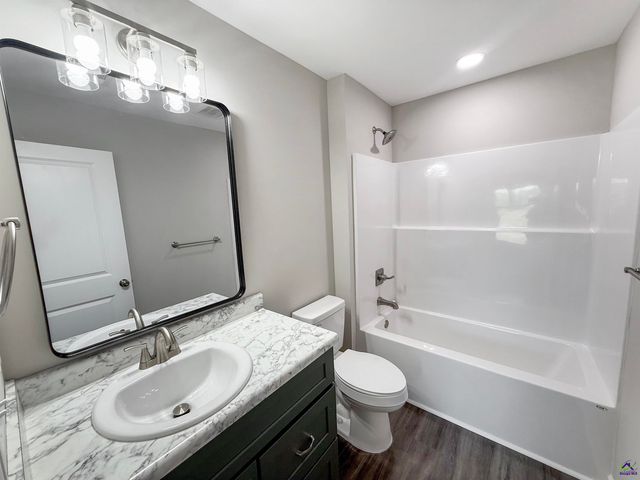 305 Airman Boulevard, Warner Robins, GA 31088