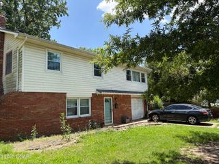 211 Par Avenue, Webb City, MO 64870