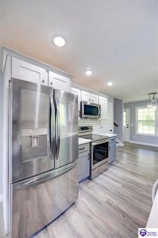 107 WINTERSMITH CT, Elizabethtown, KY 42701